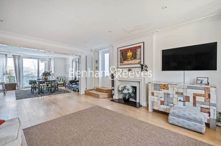 4  bedrooms flat to rent in Redington Road, Hampstead, NW3-image 13