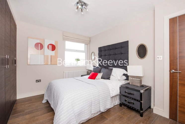 3  bedrooms flat to rent in St Johns Wood Park, Hampstead, NW8-image 4