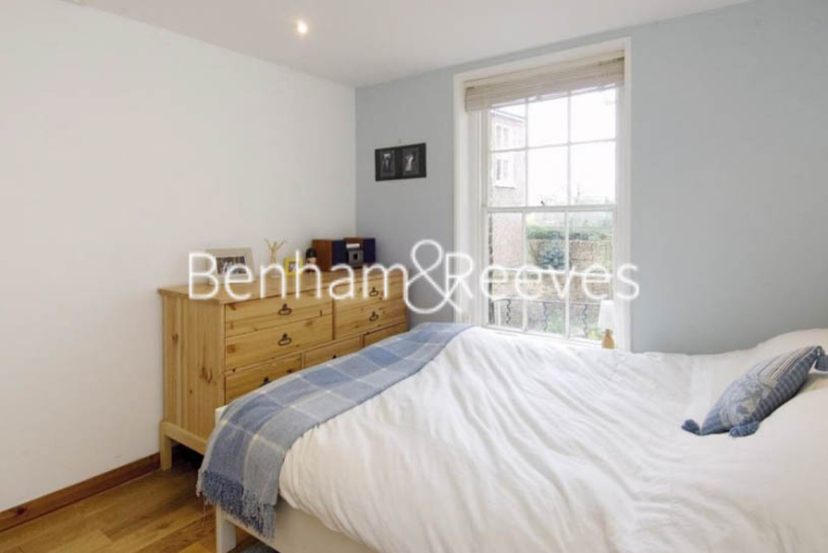 2  bedrooms flat to rent in The mount Square, Hampstead, NW3-image 3