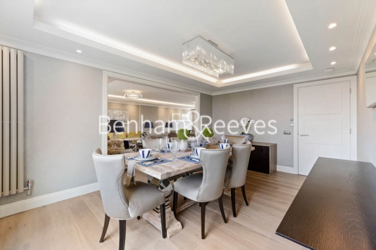 5  bedrooms house to rent in Boydell Court, St John’s Wood, NW8-image 3