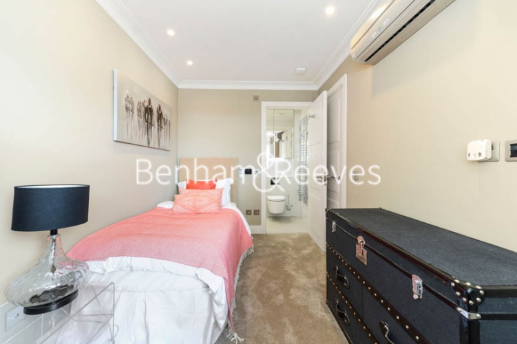 5  bedrooms house to rent in Boydell Court, St John’s Wood, NW8-image 12