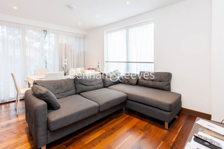 2 bedrooms flat to rent in Maygrove Road, West Hampstead, NW6-image 1