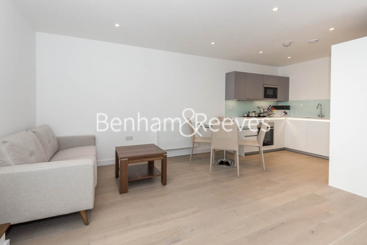 1 bedroom flat to rent in Fellow Square, Cricklewood, NW2-image 2