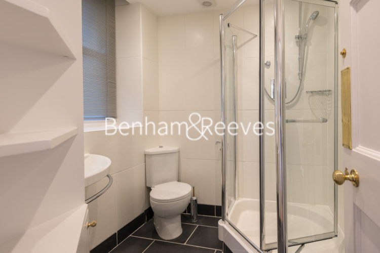 4  bedrooms flat to rent in East Heath Road, Hampstead, NW3-image 4