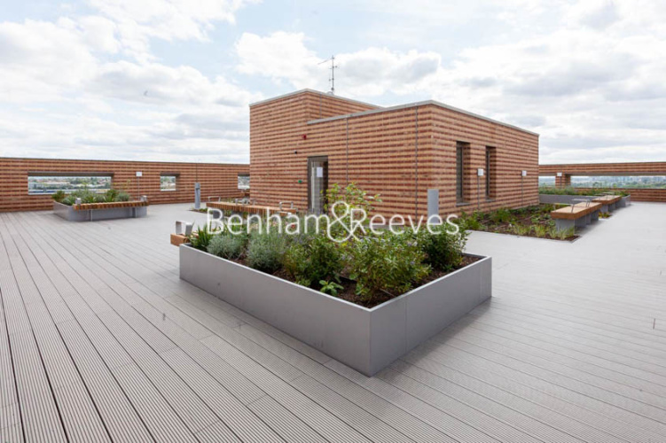 1  bedroom flat to rent in Damsel Walk, West Hendon, NW9-image 1