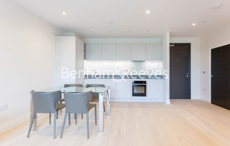 1  bedroom flat to rent in Royal Engineers Way, Mill Hill, NW7-image 2