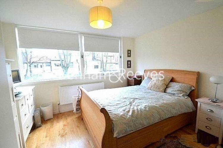 2 bedrooms flat to rent in Britten Close, Hampstead, NW11-image 3