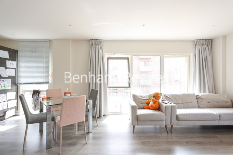 2 bedrooms flat to rent in Royal Engineers Way, Millbrook Park, NW7-image 1