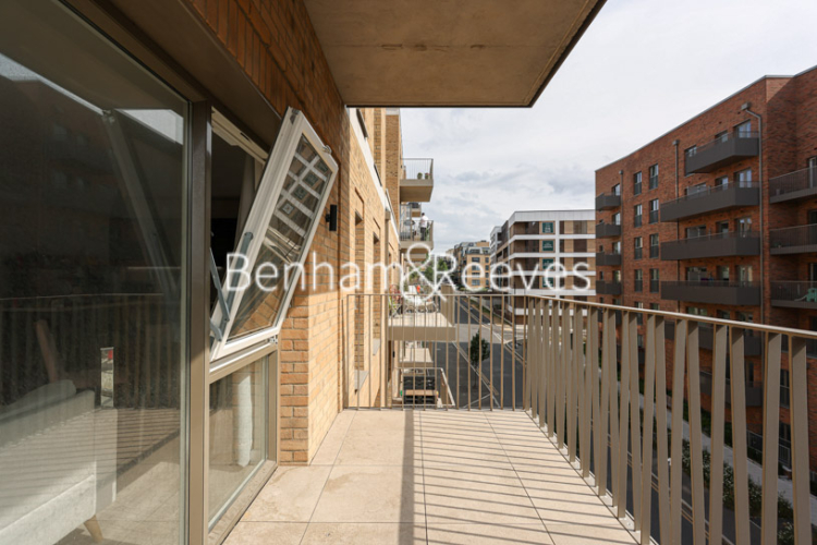 2  bedrooms flat to rent in Royal Engineers Way, Millbrook Park, NW7-image 5