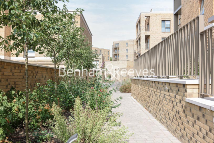 2 bedrooms flat to rent in Royal Engineers Way, Millbrook Park, NW7-image 8