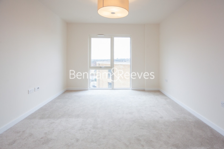 2 bedrooms flat to rent in Arum Apartments, Royal Engineers Way, NW7-image 7