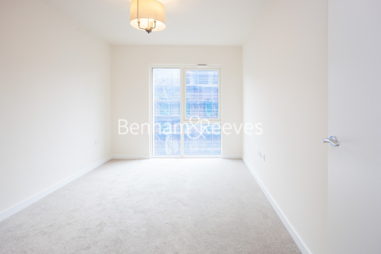 2 bedrooms flat to rent in Arum Apartments, Royal Engineers Way, NW7-image 11