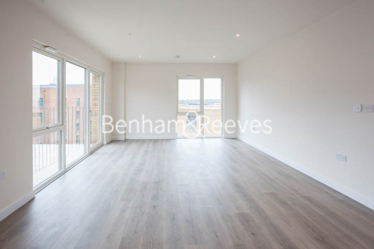 2 bedrooms flat to rent in Royal Engineers Way, Hampstead, NW7-image 2