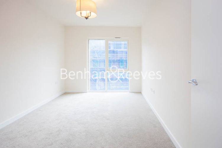 2 bedrooms flat to rent in Royal Engineers Way, Hampstead, NW7-image 9