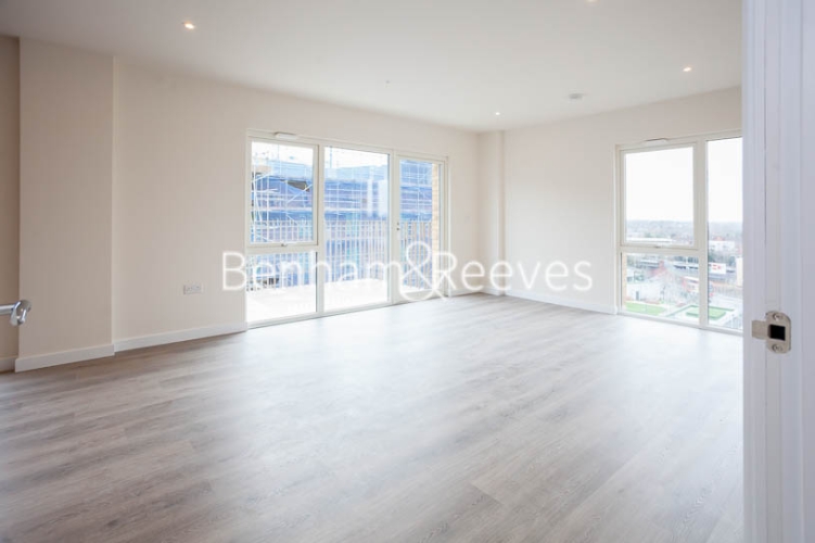 2 bedrooms flat to rent in Royal Engineers Way, Hampstead, NW7-image 10