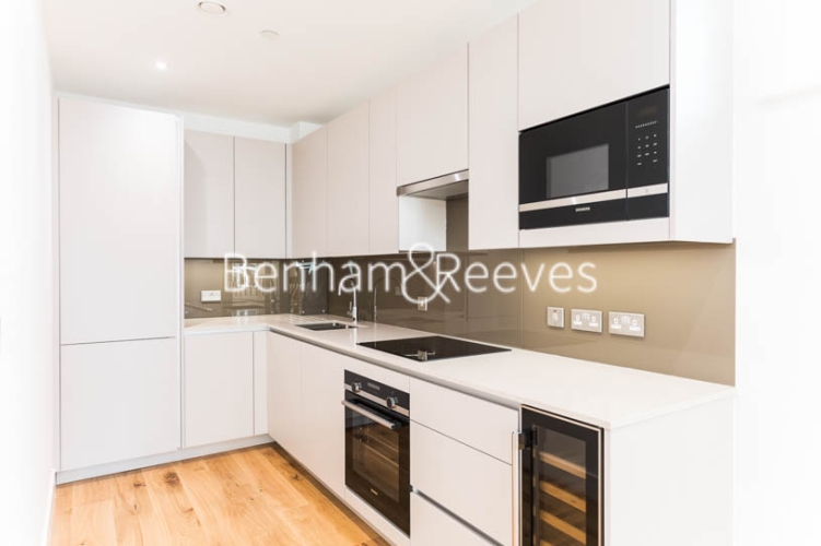 3 bedrooms flat to rent in Masefield Court, Maida Vale, W9-image 1