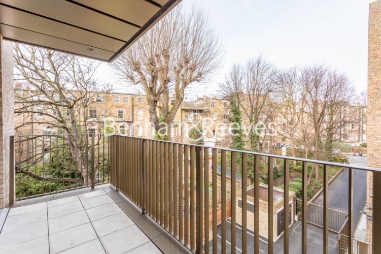 3  bedrooms flat to rent in Masefield Court, Maida Vale, W9-image 7