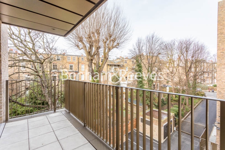 3 bedrooms flat to rent in Masefield Court, Maida Vale, W9-image 7