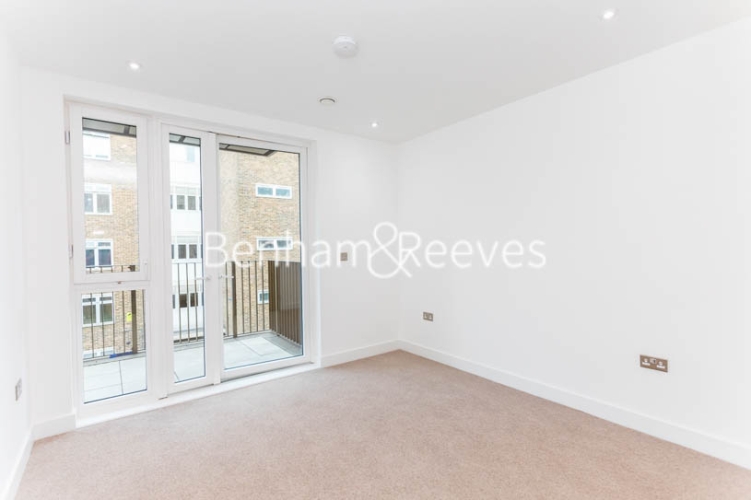 3 bedrooms flat to rent in Masefield Court, Maida Vale, W9-image 20