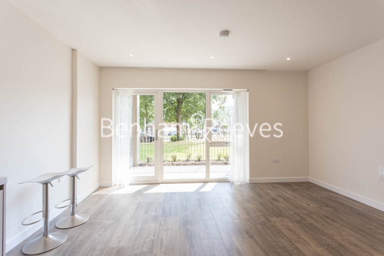 1  bedroom flat to rent in Buttercup apartments, Mill Hill East, NW7-image 1