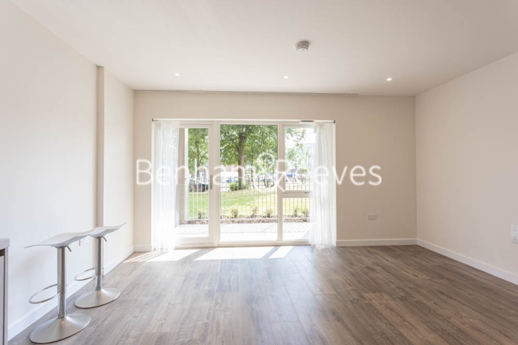 1 bedroom flat to rent in Buttercup apartments, Mill Hill East, NW7-image 1