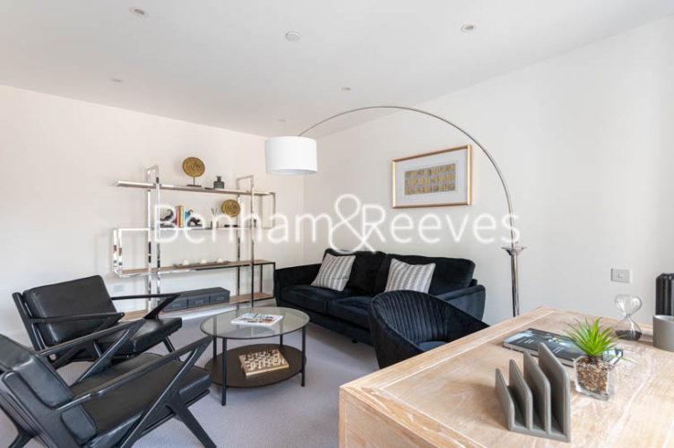 4 bedrooms house to rent in Coachworks Mews, Hampstead, NW2-image 1
