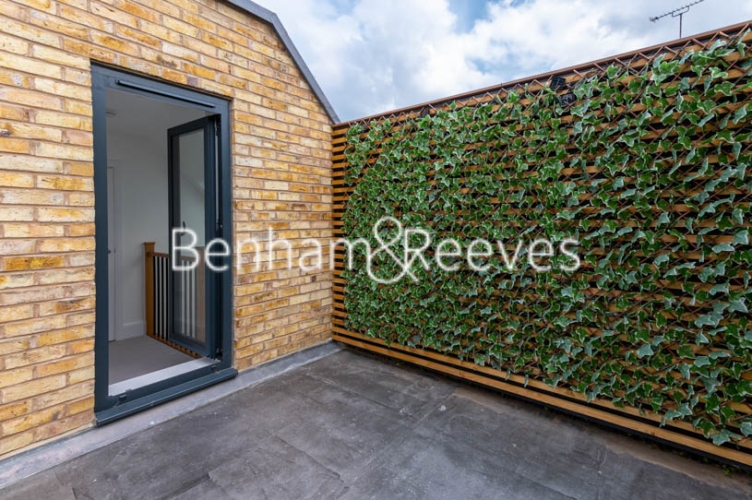 4 bedrooms house to rent in Coachworks Mews, Hampstead, NW2-image 16