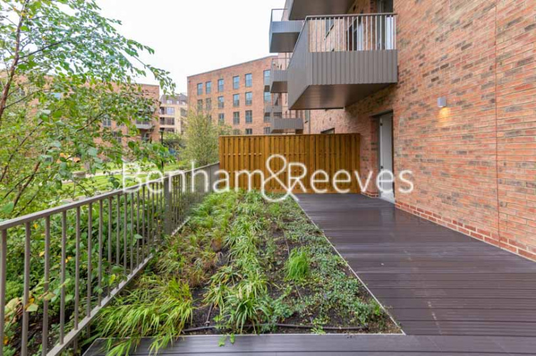 1 bedroom flat to rent in Explorer Way, Hampstead, NW7-image 12