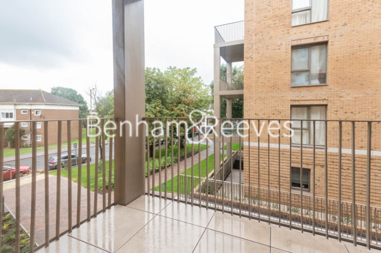1  bedroom flat to rent in Yarrow Apartments, Mill hill East, NW7-image 5