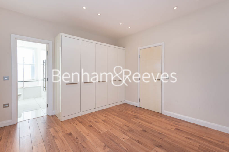 3  bedrooms flat to rent in Ladywell Court, Hampstead, NW3-image 3
