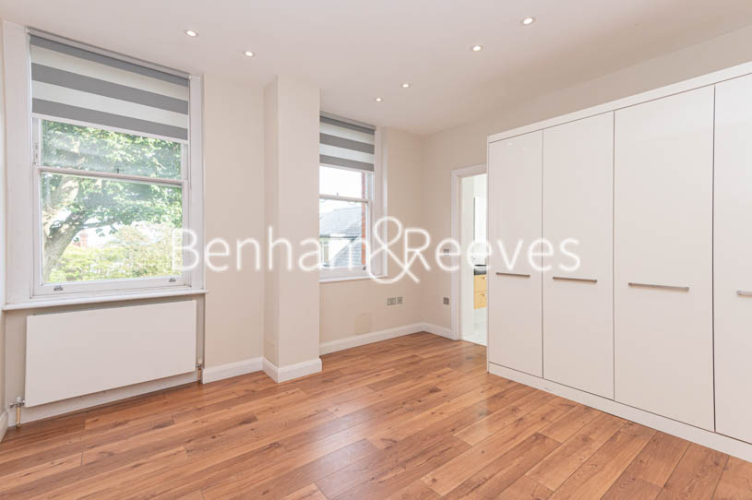 3 bedrooms flat to rent in Ladywell Court, Hampstead, NW3-image 8