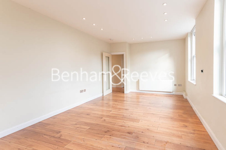 3 bedrooms flat to rent in Ladywell Court, Hampstead, NW3-image 11