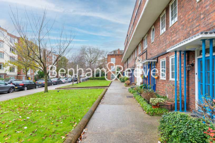 3  bedrooms flat to rent in Charlbert street, St john wood, NW8-image 5