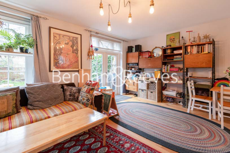 3  bedrooms flat to rent in Charlbert street, St john wood, NW8-image 6