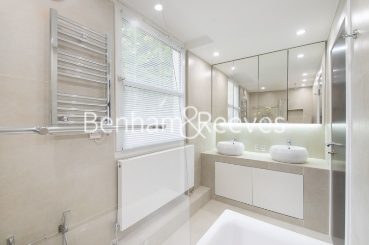 4 bedrooms house to rent in Court Close, St Johns Wood, NW8-image 4