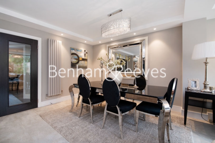 4 bedrooms house to rent in Court Close, St Johns Wood, NW8-image 17
