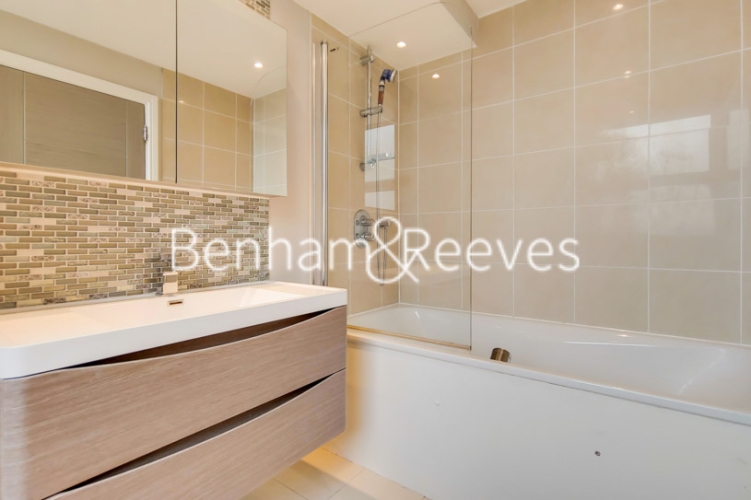 3 bedrooms flat to rent in Boydell Court, St. Johns Wood Park, NW8-image 4