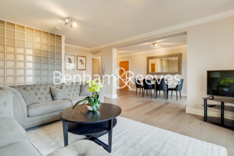 3  bedrooms flat to rent in Boydell Court, St. Johns Wood Park, NW8-image 10