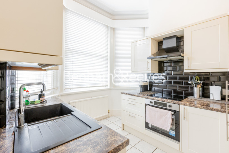 3 bedrooms flat to rent in Langland Mansions, Hampstead, NW3-image 2