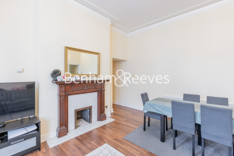 3  bedrooms flat to rent in Langland Mansions, Hampstead, NW3-image 3