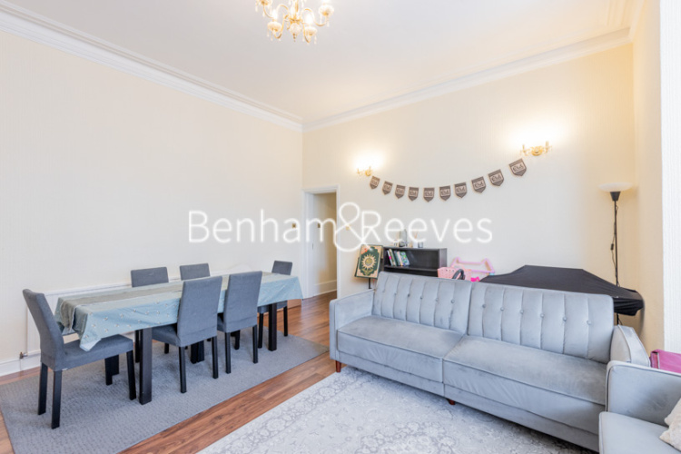 3 bedrooms flat to rent in Langland Mansions, Hampstead, NW3-image 12