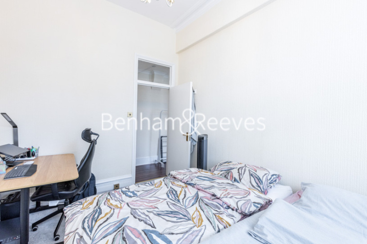 3 bedrooms flat to rent in Langland Mansions, Hampstead, NW3-image 16