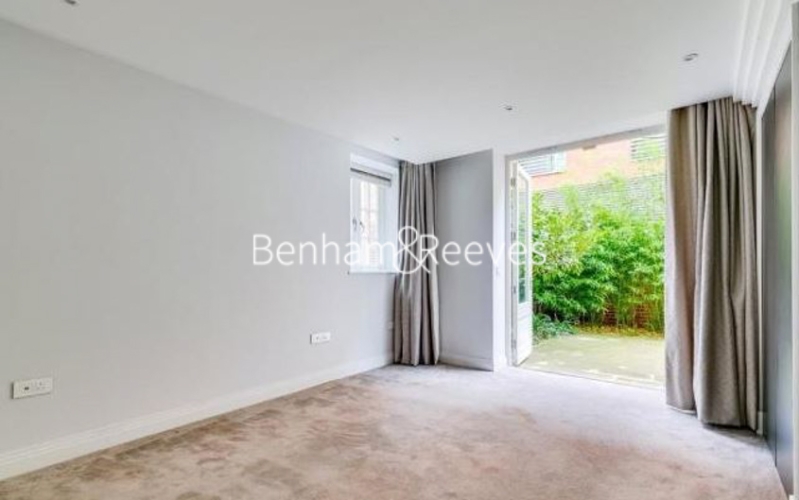 3  bedrooms flat to rent in Kidderpore Gardens, Hampstead, NW3-image 9
