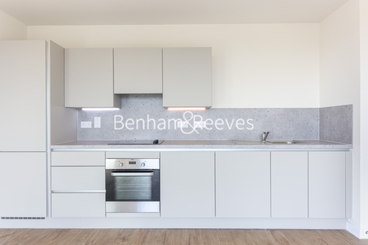 2 bedrooms flat to rent in Watkin Road, Wembley, HA9-image 2