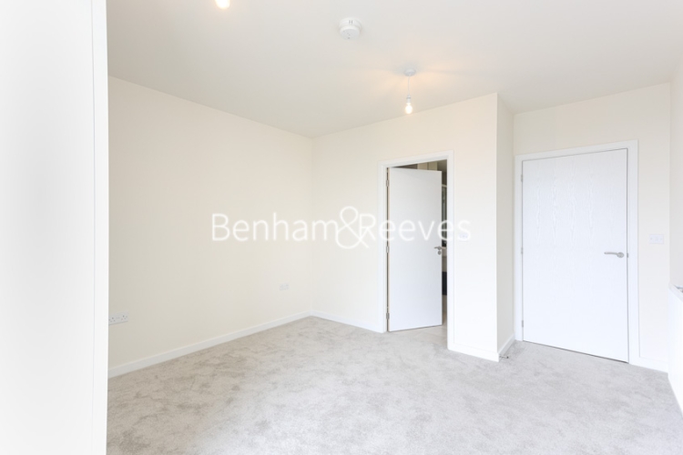 2 bedrooms flat to rent in Watkin Road, Wembley, HA9-image 15