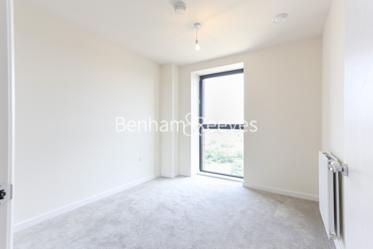 2  bedrooms flat to rent in Watkin Road, Wembley, HA9-image 19