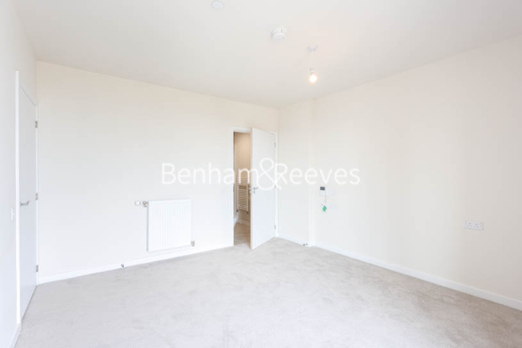 2 bedrooms flat to rent in North End Road, Wembley, HA9-image 3
