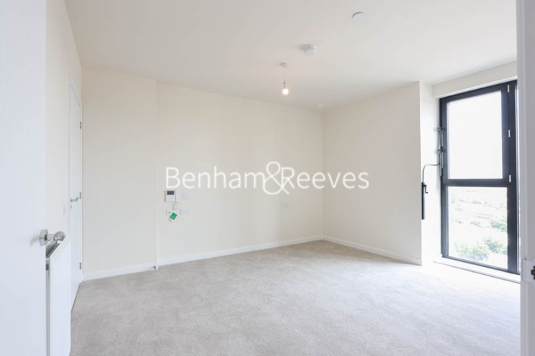 2  bedrooms flat to rent in North End Road, Wembley, HA9-image 9