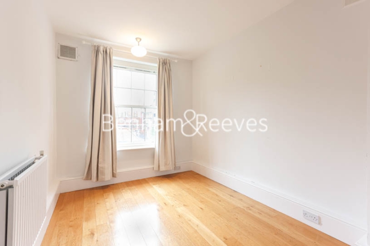 3  bedrooms flat to rent in Barrow Hill Estate, Charlbert Street, NW8-image 18