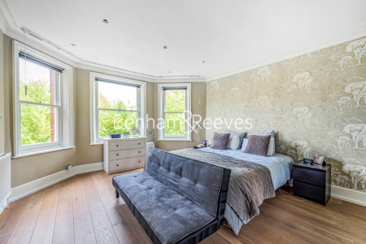 4 bedrooms flat to rent in Arkwright Mansions, Hampstead, NW3-image 4